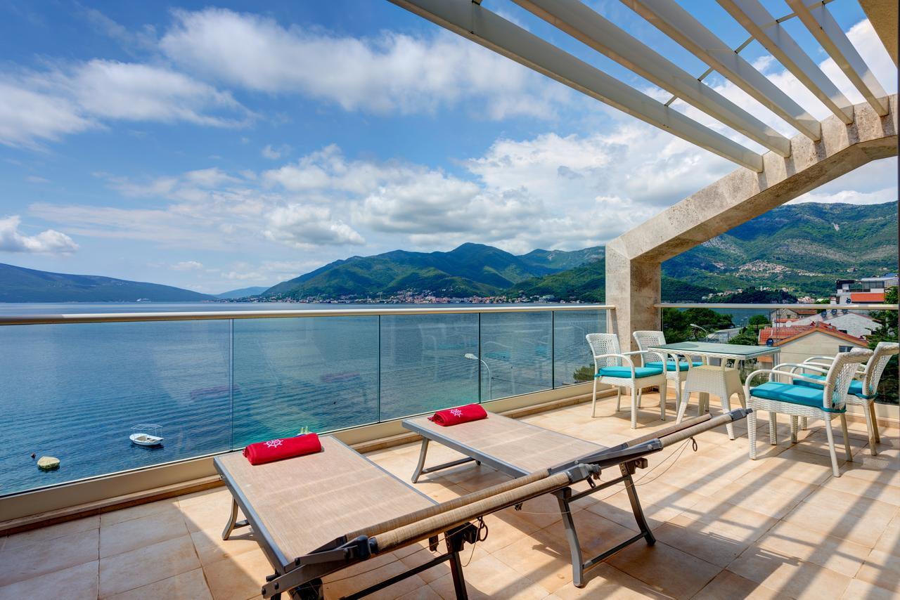 Apartments Villa Adriatic Тиват Экстерьер фото