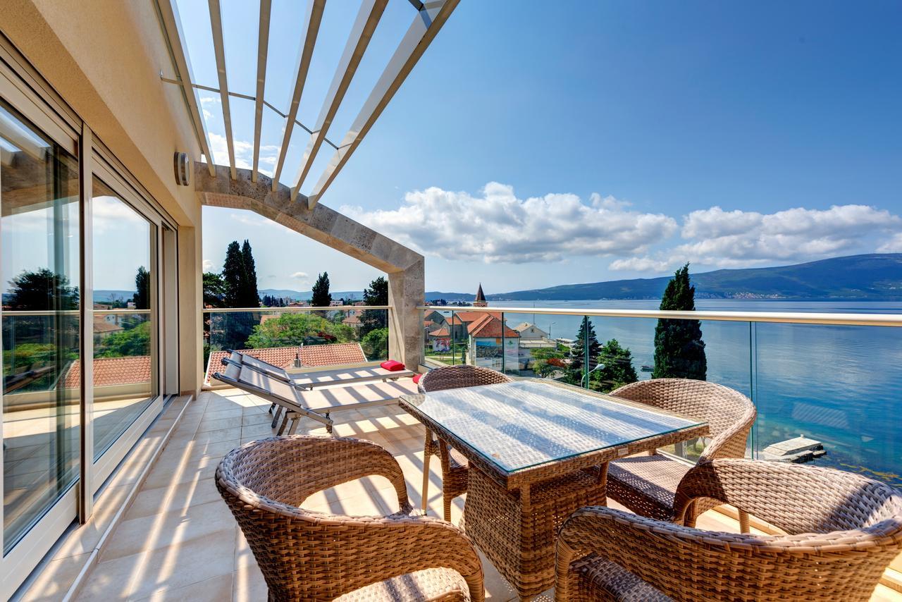 Apartments Villa Adriatic Тиват Экстерьер фото
