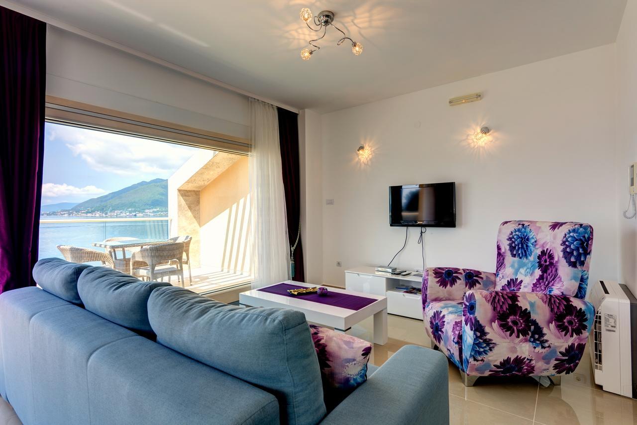 Apartments Villa Adriatic Тиват Экстерьер фото