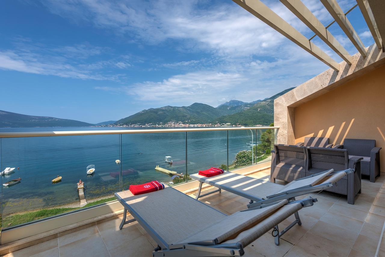 Apartments Villa Adriatic Тиват Экстерьер фото